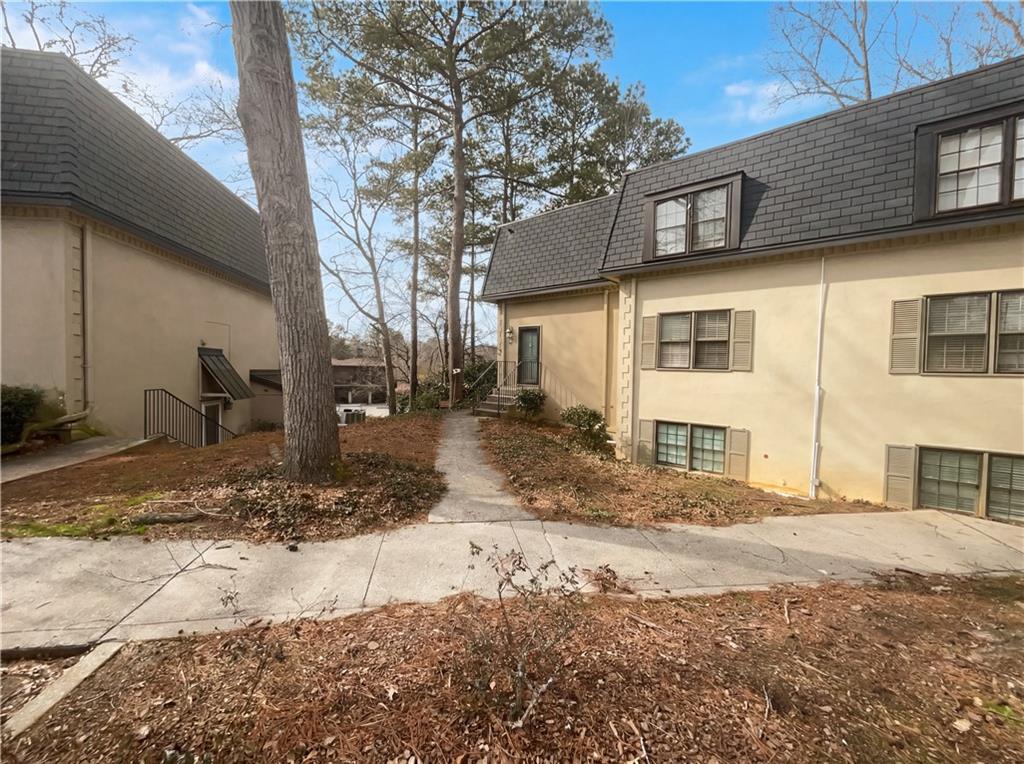 27 Chaumont Square NW