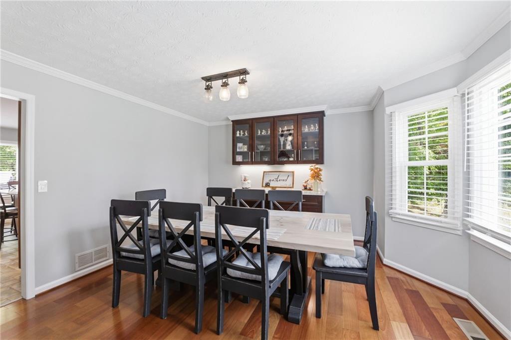 5001 Willow Creek Drive