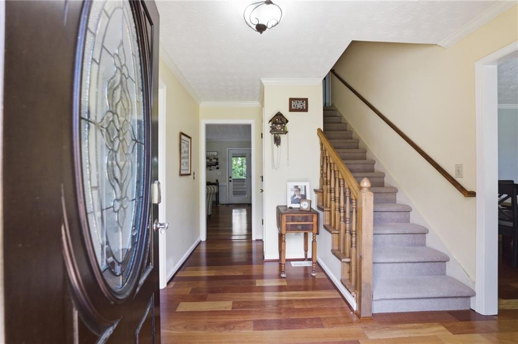 5001 Willow Creek Drive