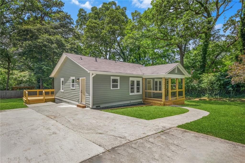 1675 White Oak Way
