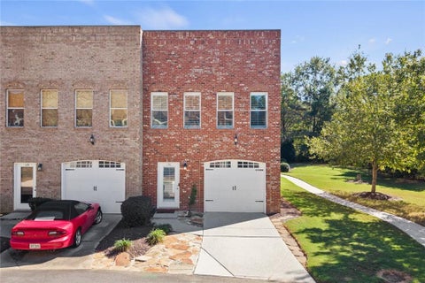 Townhouse For Sale - 131 Riverwatch Court<br/> Canton, GA 30114