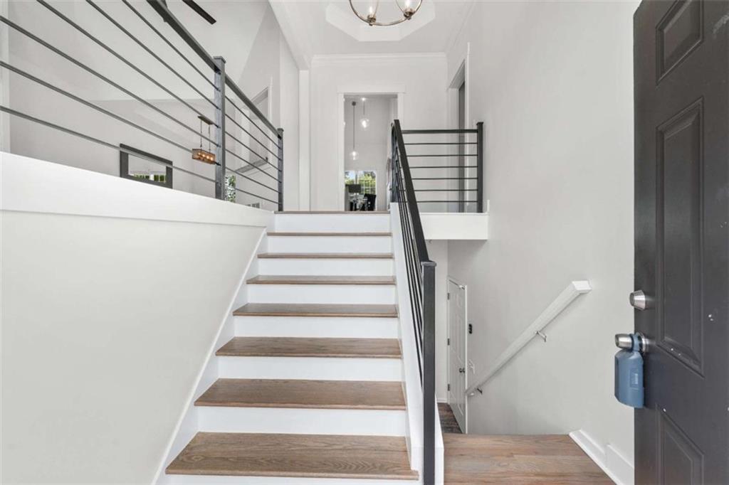 30 Meadowbridge Drive