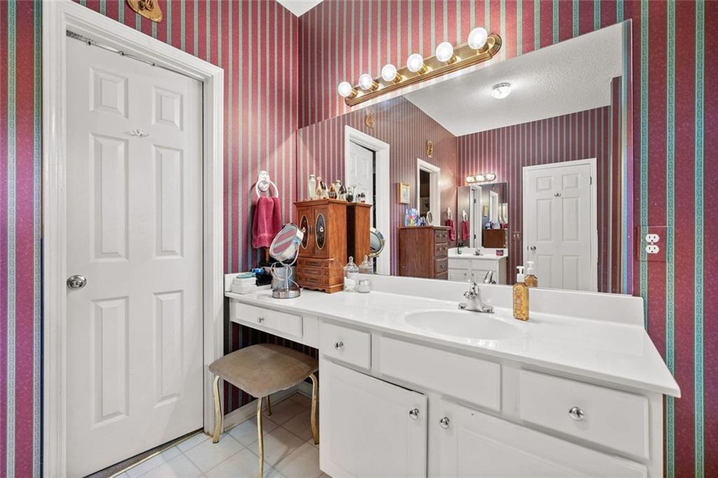 614 Springharbor Drive, Woodstock, Georgia image 28