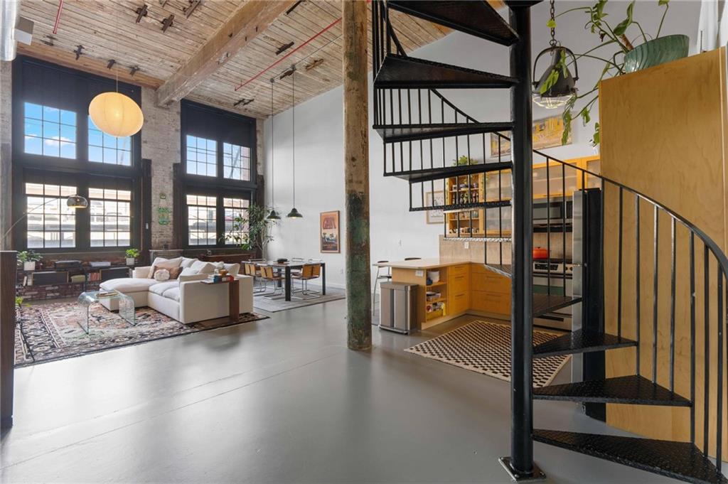 170 Boulevard SE E111