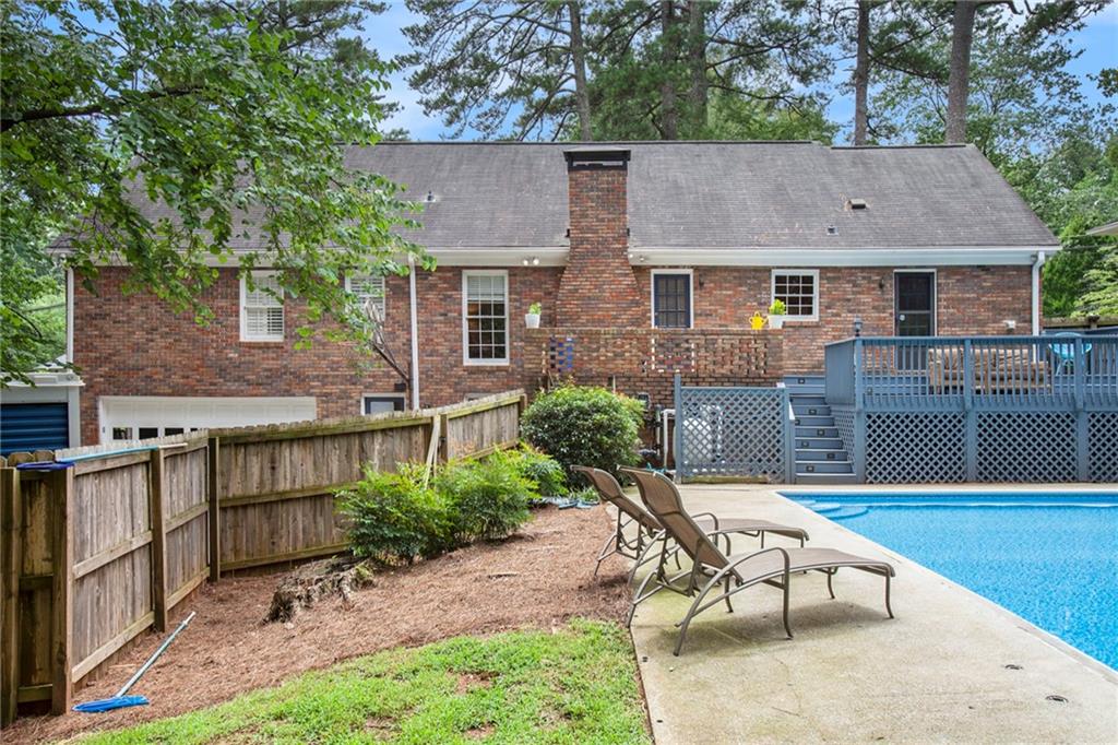 5513 N Peachtree Road, Dunwoody, Georgia image 41