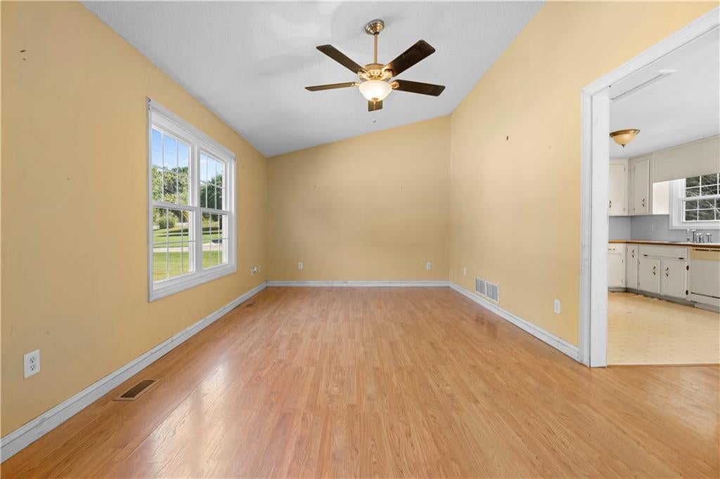 286 Covered Bridge Road SW