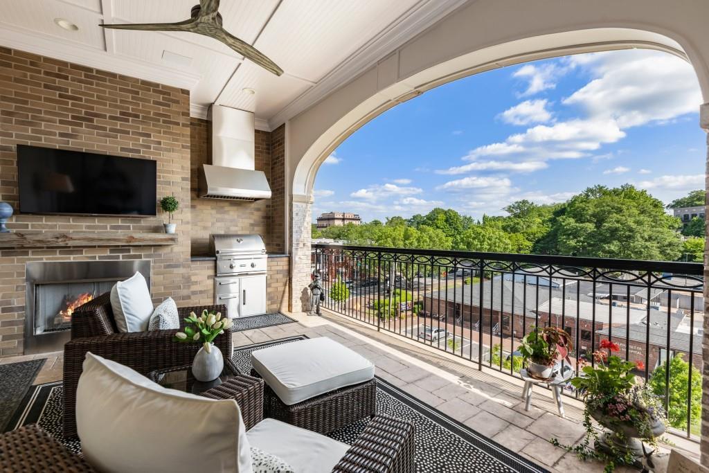50 Canton Street 406