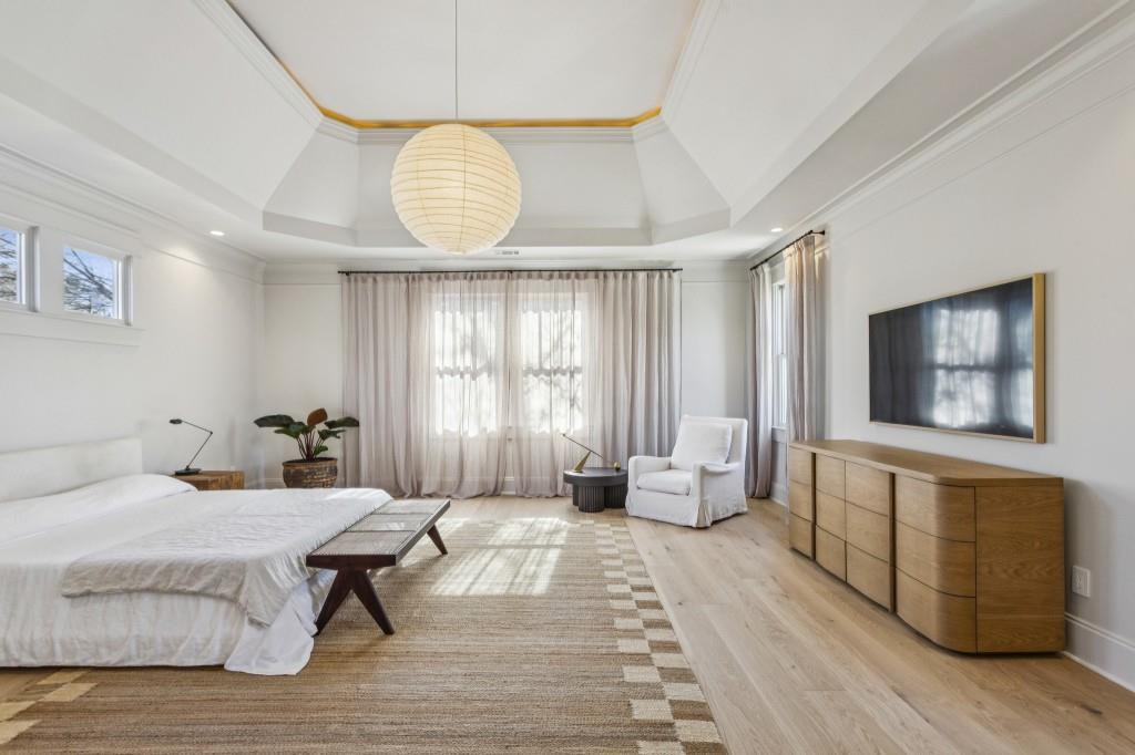 691 Willoughby Way NE