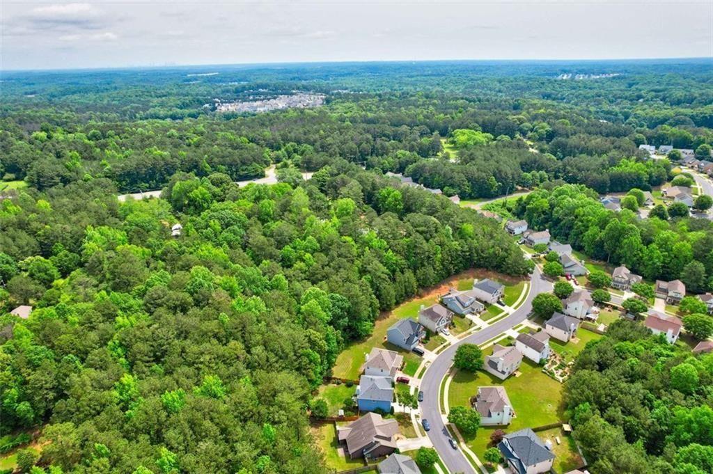 133 Parkway Drive, Fairburn, Georgia image 3