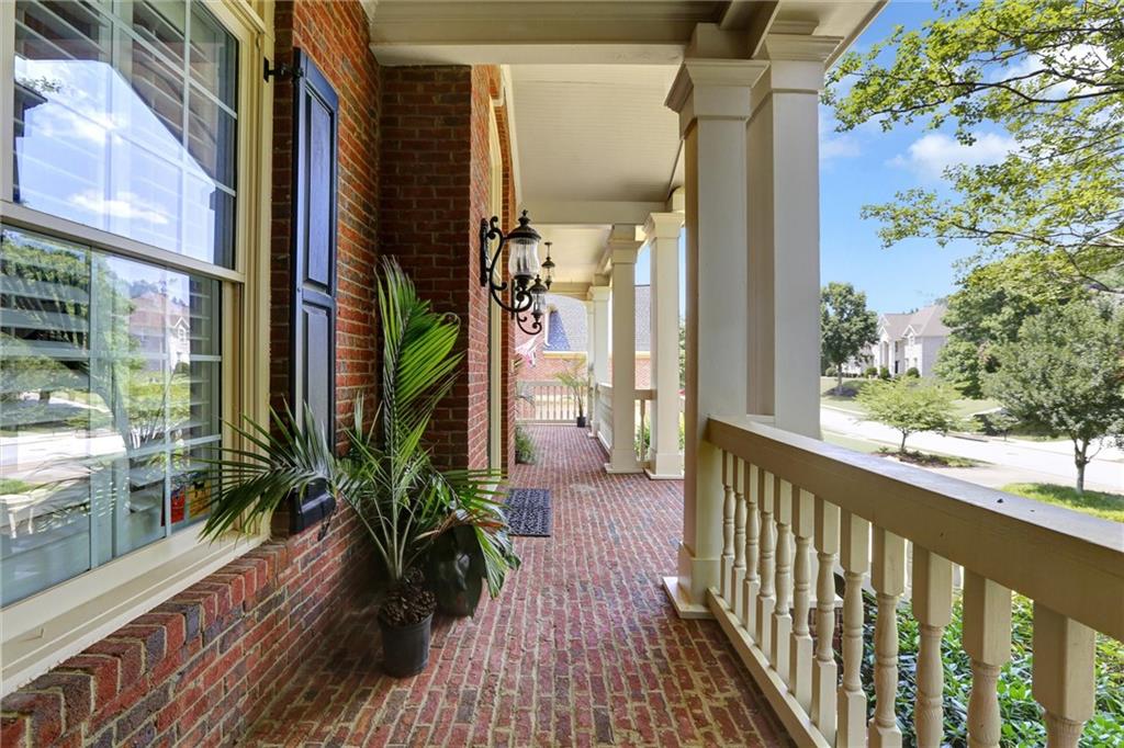 802 Pathview Court