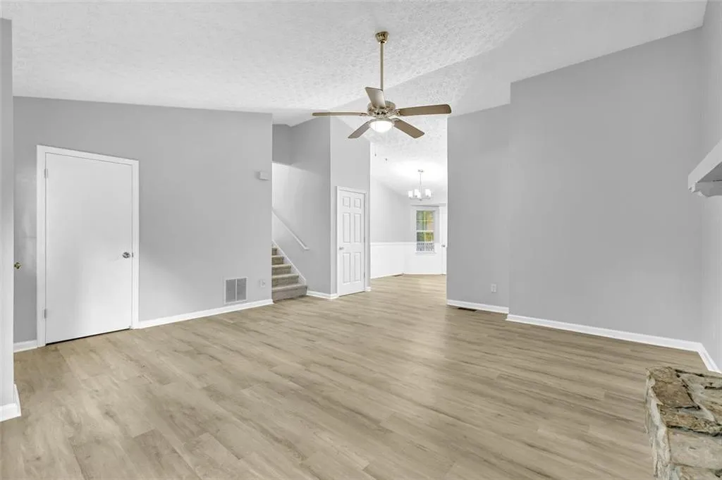 Stockbridge, Georgia 30281, United States, 4 Bedrooms Bedrooms, ,2 BathroomsBathrooms,Residential,Pending,189774