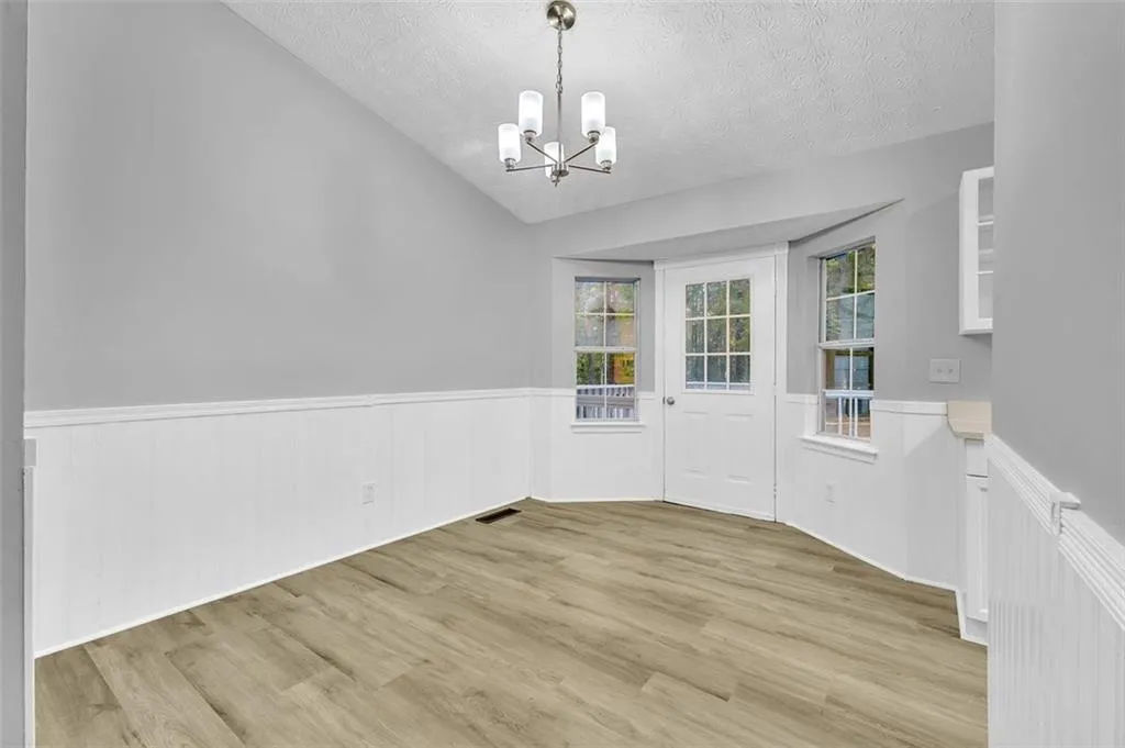 Stockbridge, Georgia 30281, United States, 4 Bedrooms Bedrooms, ,2 BathroomsBathrooms,Residential,Pending,189774