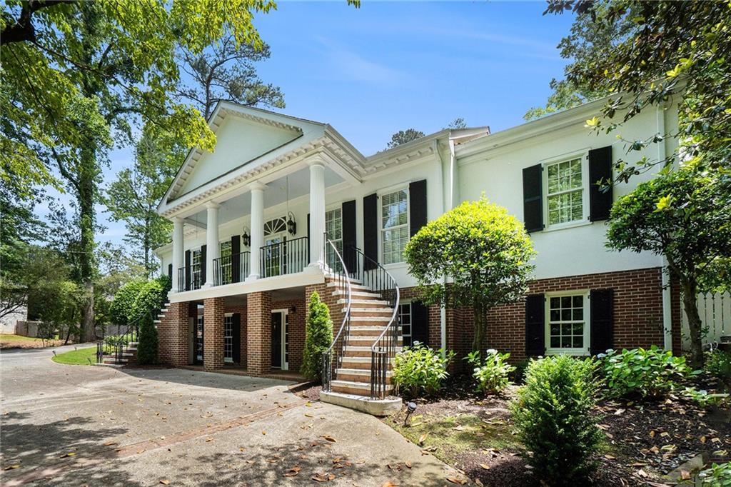 5545 Cross Gate Court