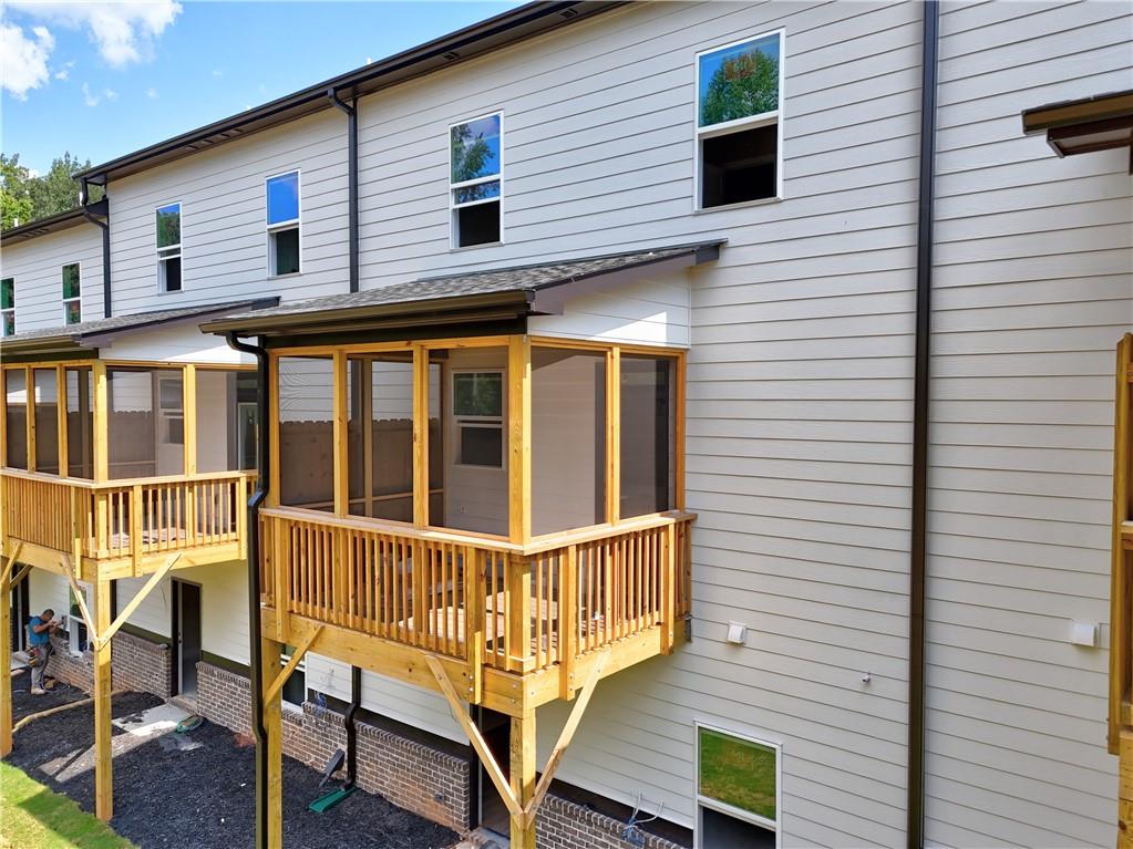 5709 Urban Village Way 29