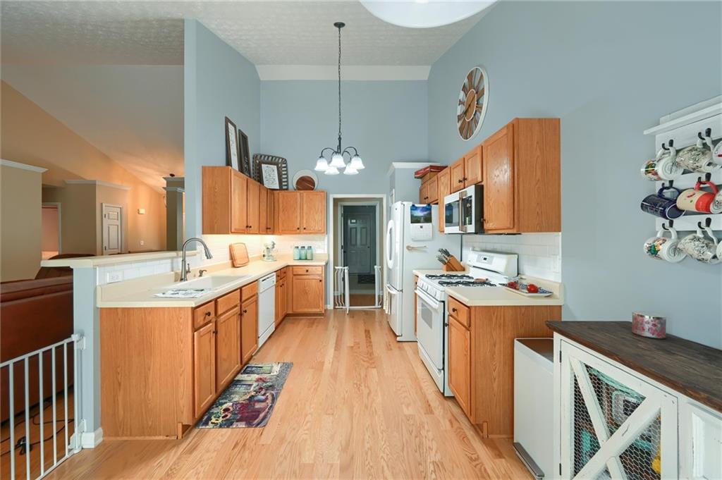 18 Mountain Court