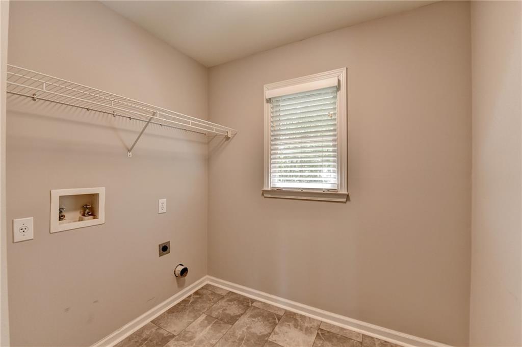 400 Overhill Bend, Alpharetta, Georgia image 42