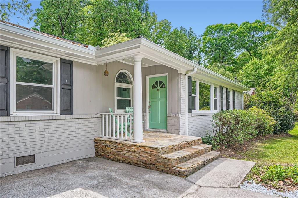 2205 Desmond Drive, Decatur, Georgia image 4
