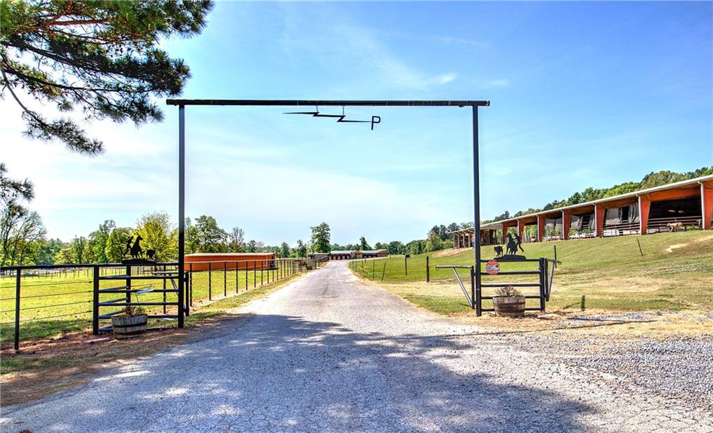 486 County Line Road