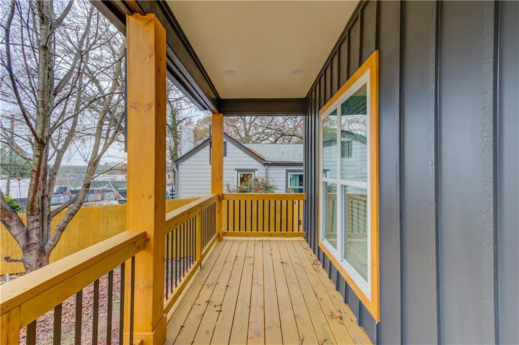 1902 Memorial Drive SE