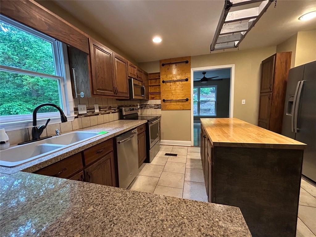 2523 Tamarack Drive