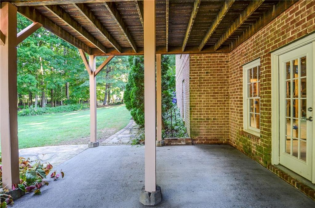 Laurel Ridge - Residential