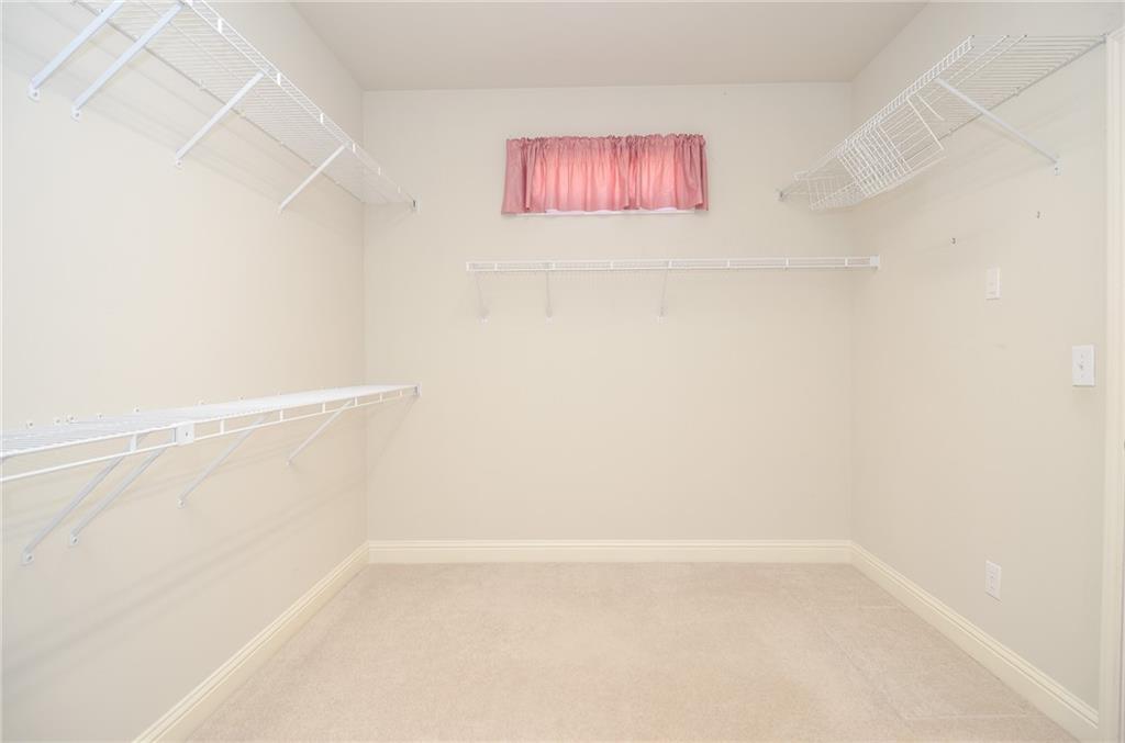 Laurel Ridge - Residential