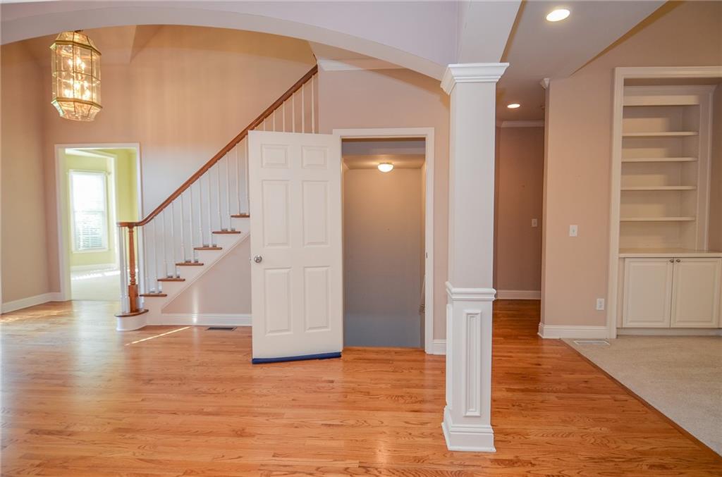 Laurel Ridge - Residential