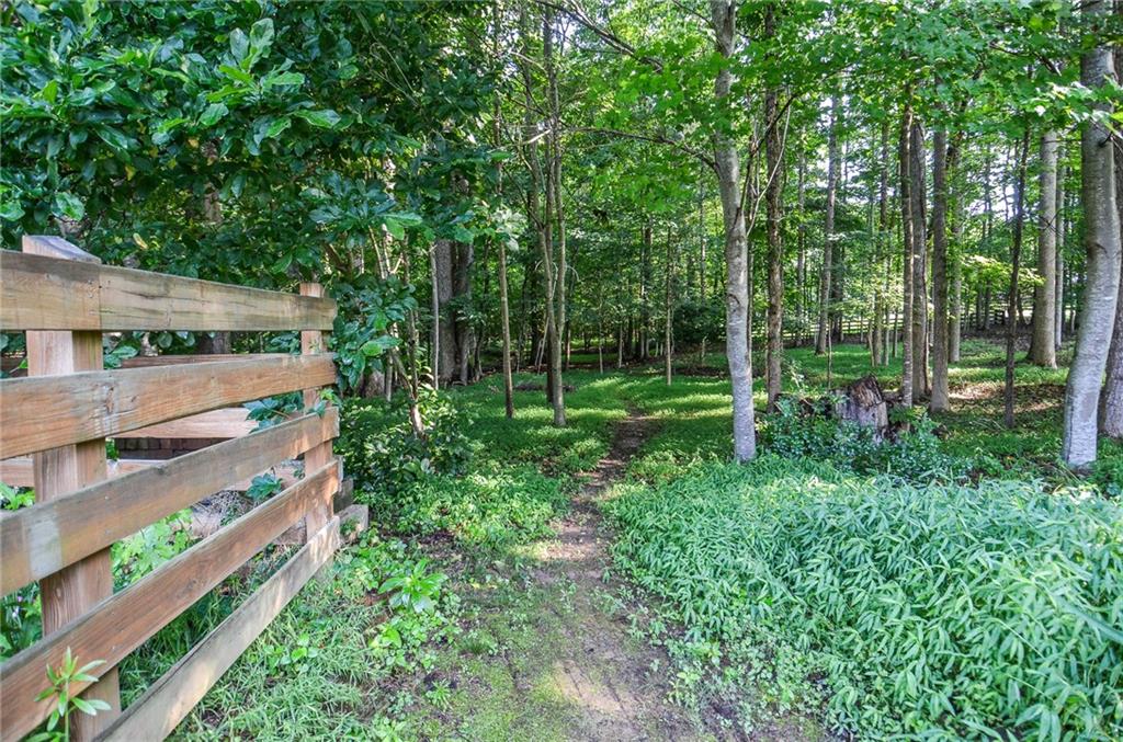 Laurel Ridge - Residential