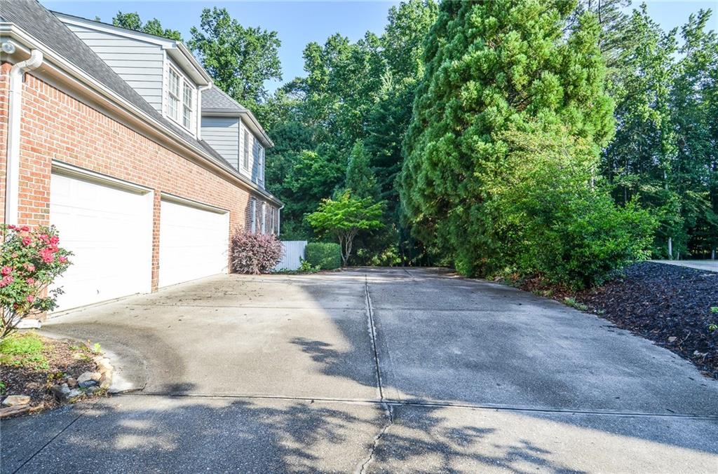 128 Laurel Ridge Drive