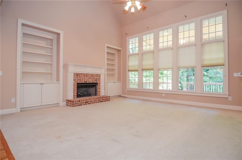 Laurel Ridge - Residential