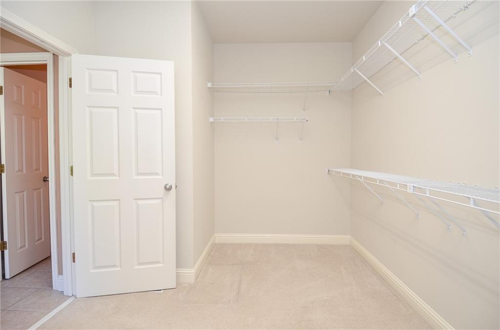 Laurel Ridge - Residential