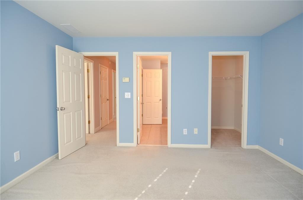 Laurel Ridge - Residential