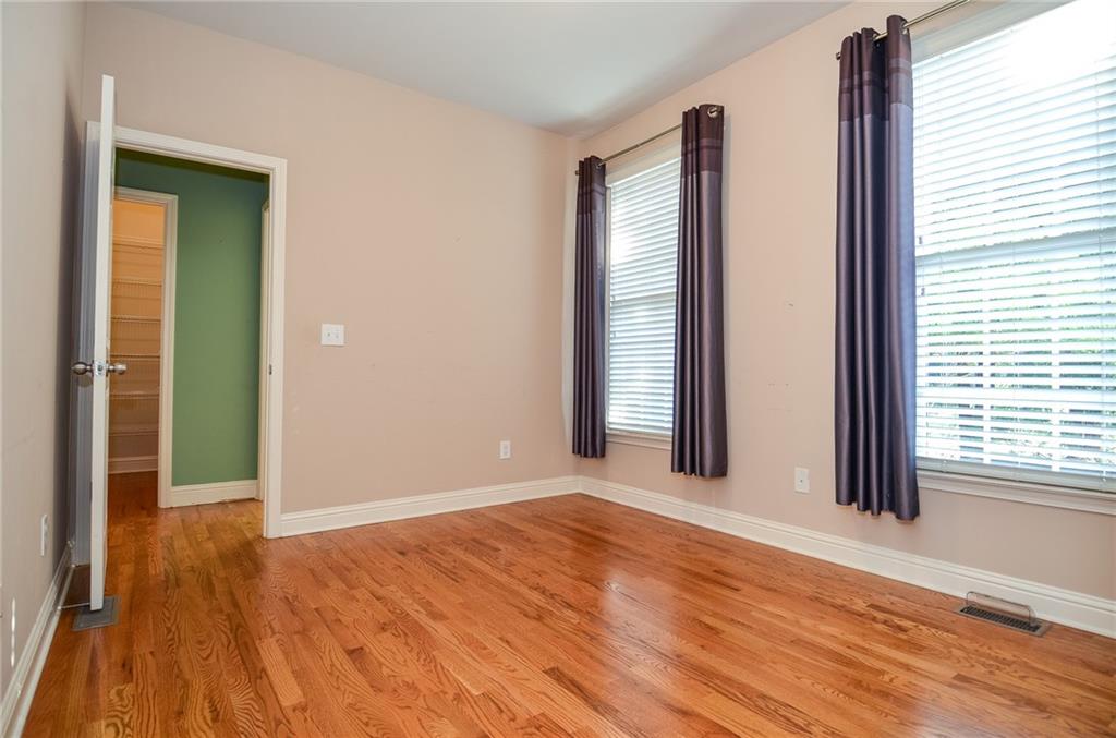 Laurel Ridge - Residential