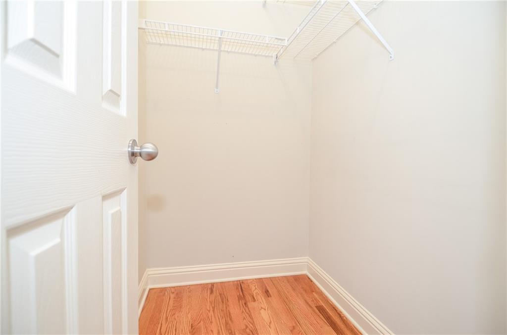 Laurel Ridge - Residential