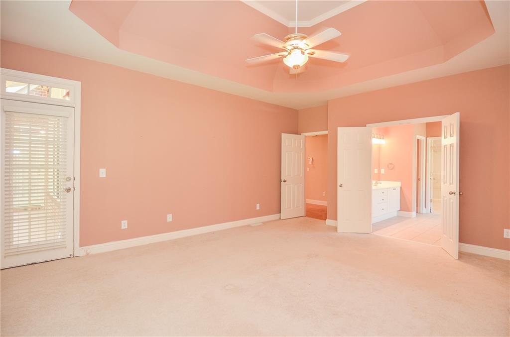 Laurel Ridge - Residential