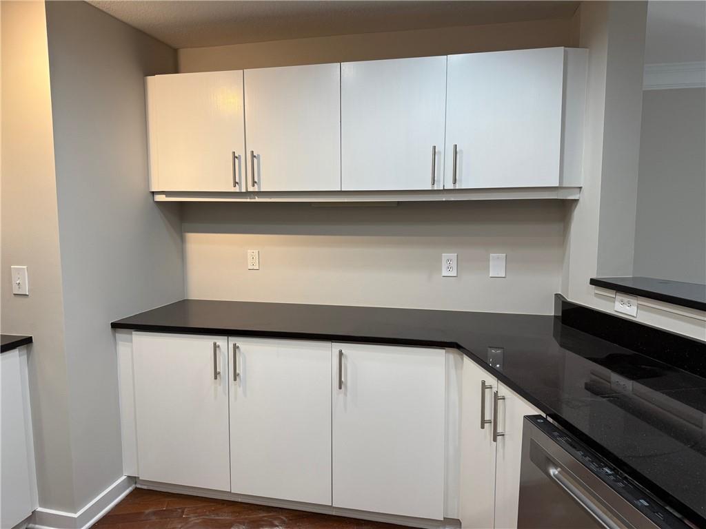 390 17th Street NW 3020