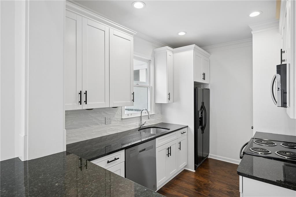 1170 N Highland Avenue NE A12