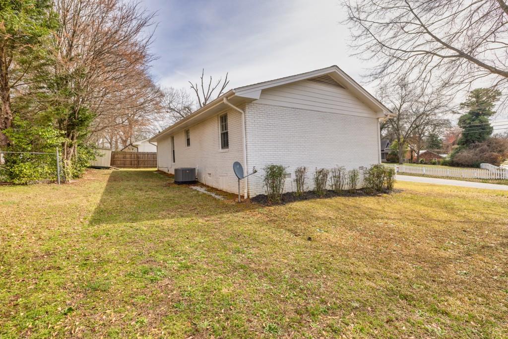 202 E 5th Avenue, Winder, Georgia image 40