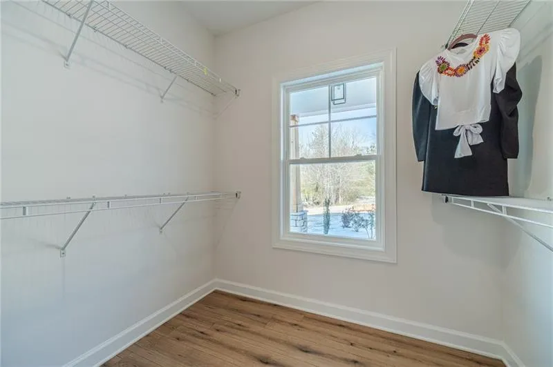 Cleveland, Georgia 30528, United States, 4 Bedrooms Bedrooms, ,3 BathroomsBathrooms,Residential,Active,17354