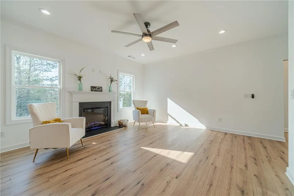 Cleveland, Georgia 30528, United States, 4 Bedrooms Bedrooms, ,3 BathroomsBathrooms,Residential,Active,17354