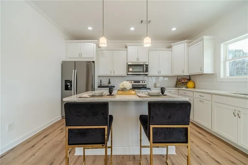 Cleveland, Georgia 30528, United States, 4 Bedrooms Bedrooms, ,3 BathroomsBathrooms,Residential,Active,17354