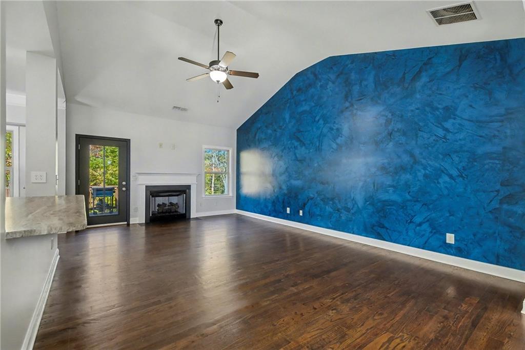 407 Wood Trace