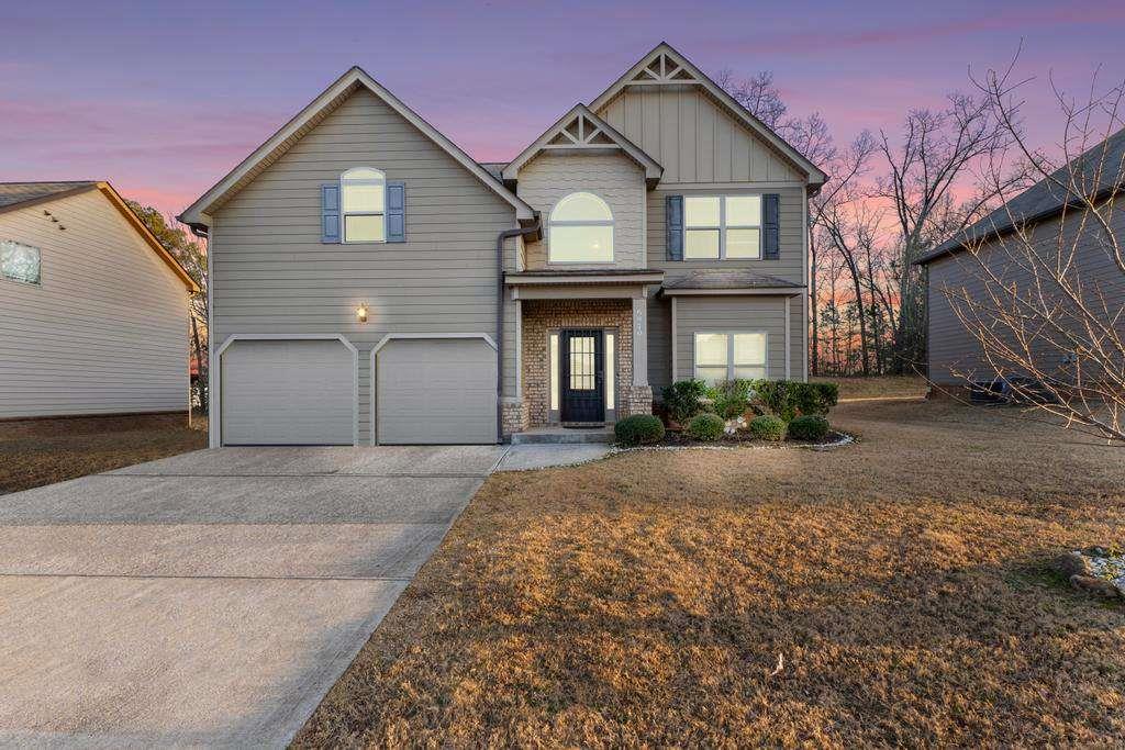 6870 Diamond Drive, Rex, Georgia image 2