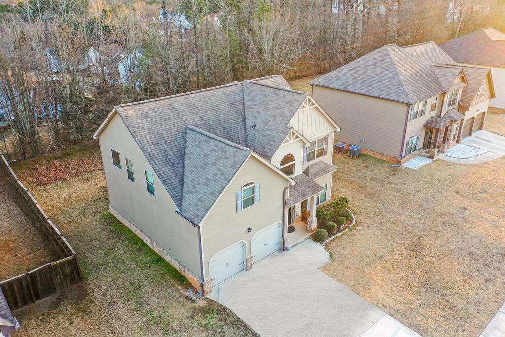 6870 Diamond Drive, Rex, Georgia image 4