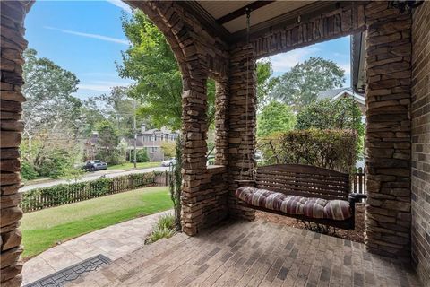 Photo of 211 W Hill Street, Decatur, GA 30030 (MLS # 7687949)