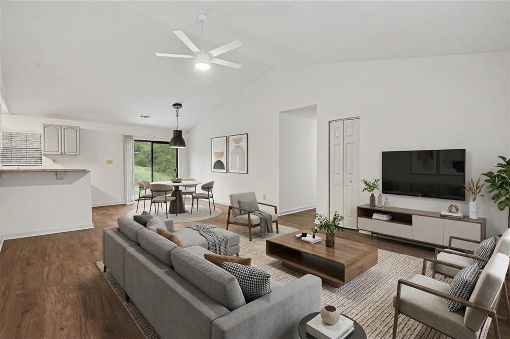 555 Cardell Circle SE