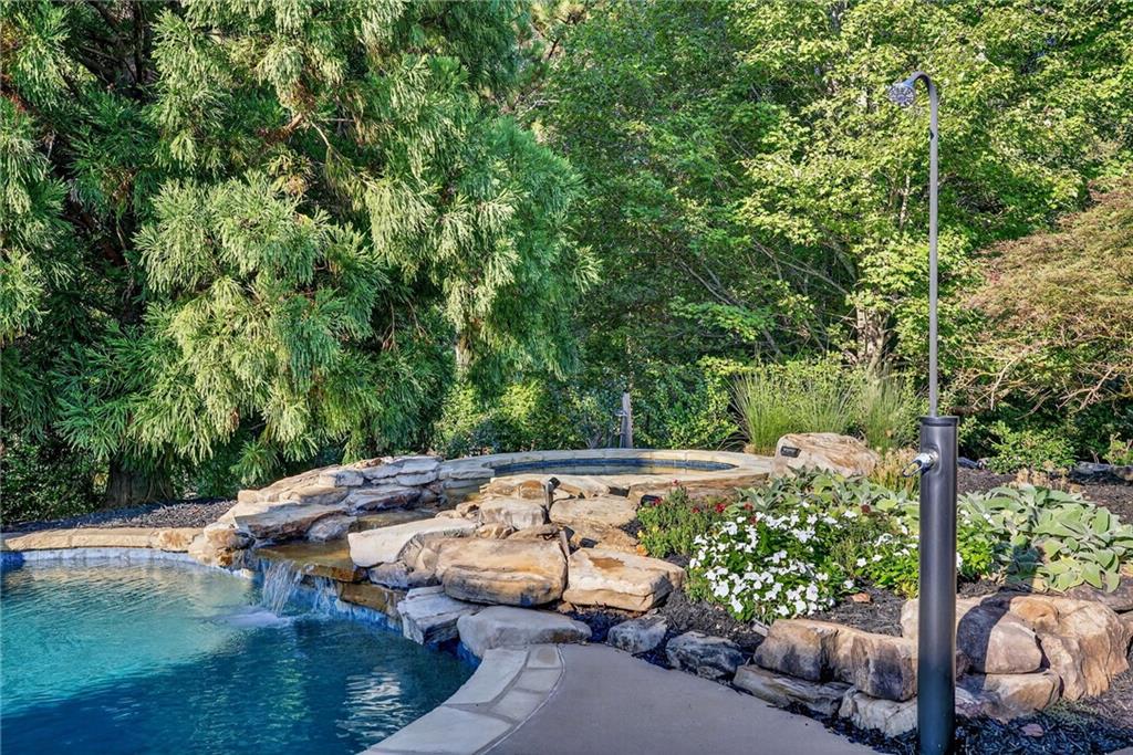 The Highlands At North Valley - Residential