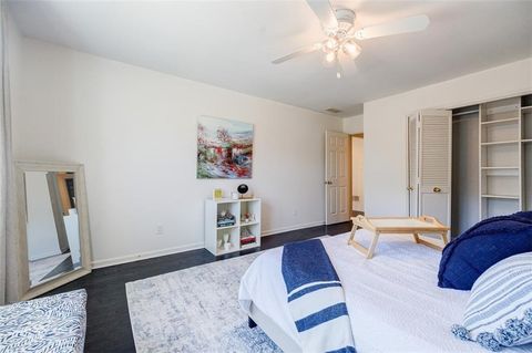 listing image 80