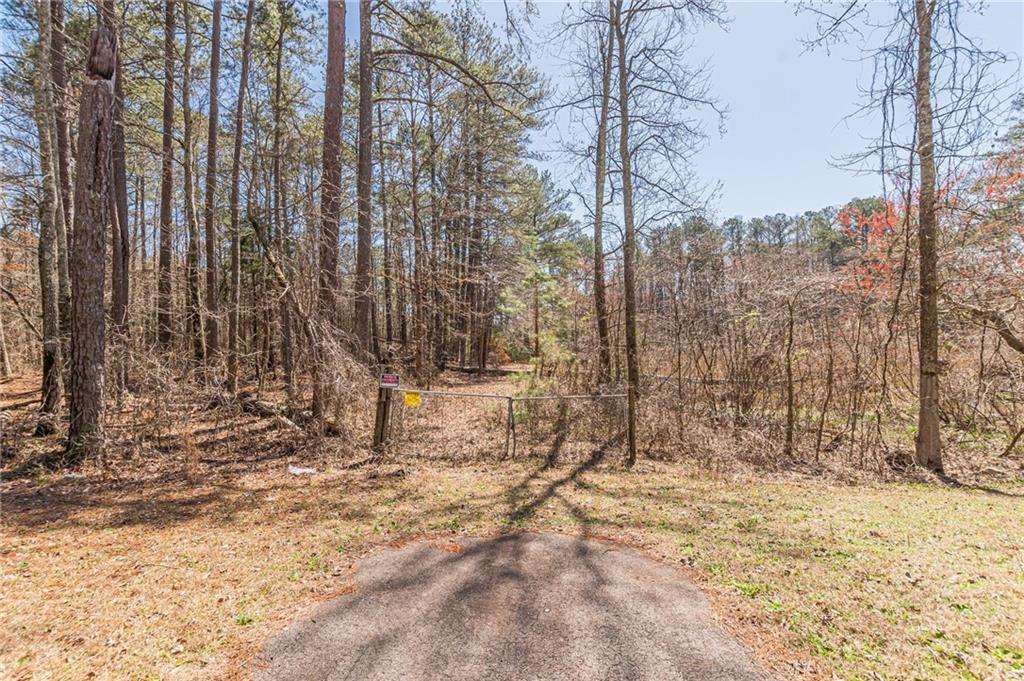 1966 Crescent Moon Drive, Conyers, Georgia image 4