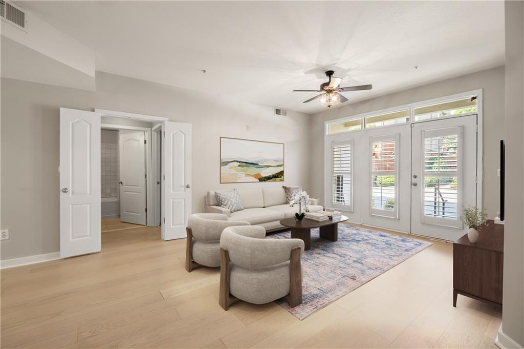 390 17th Street NW 2005